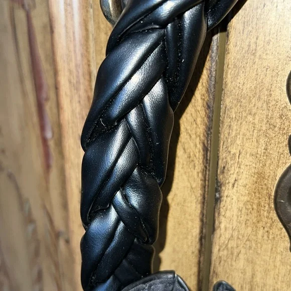 ELDA Bucket Bag - Picture 5 of 8